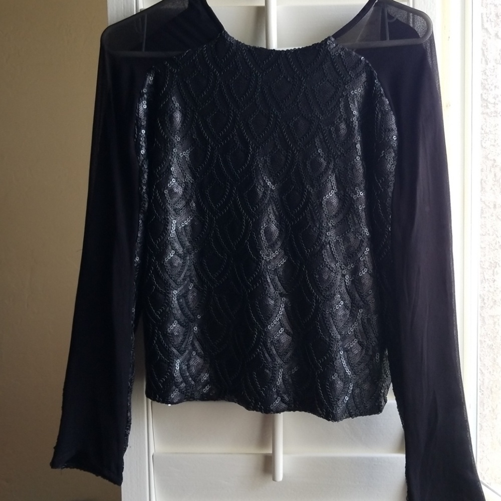 Gorgeous sequin top S.